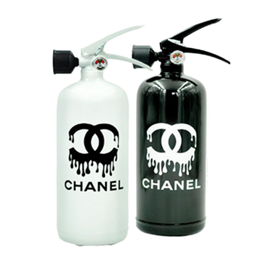 Série EXTINCTEURS Chanel 2